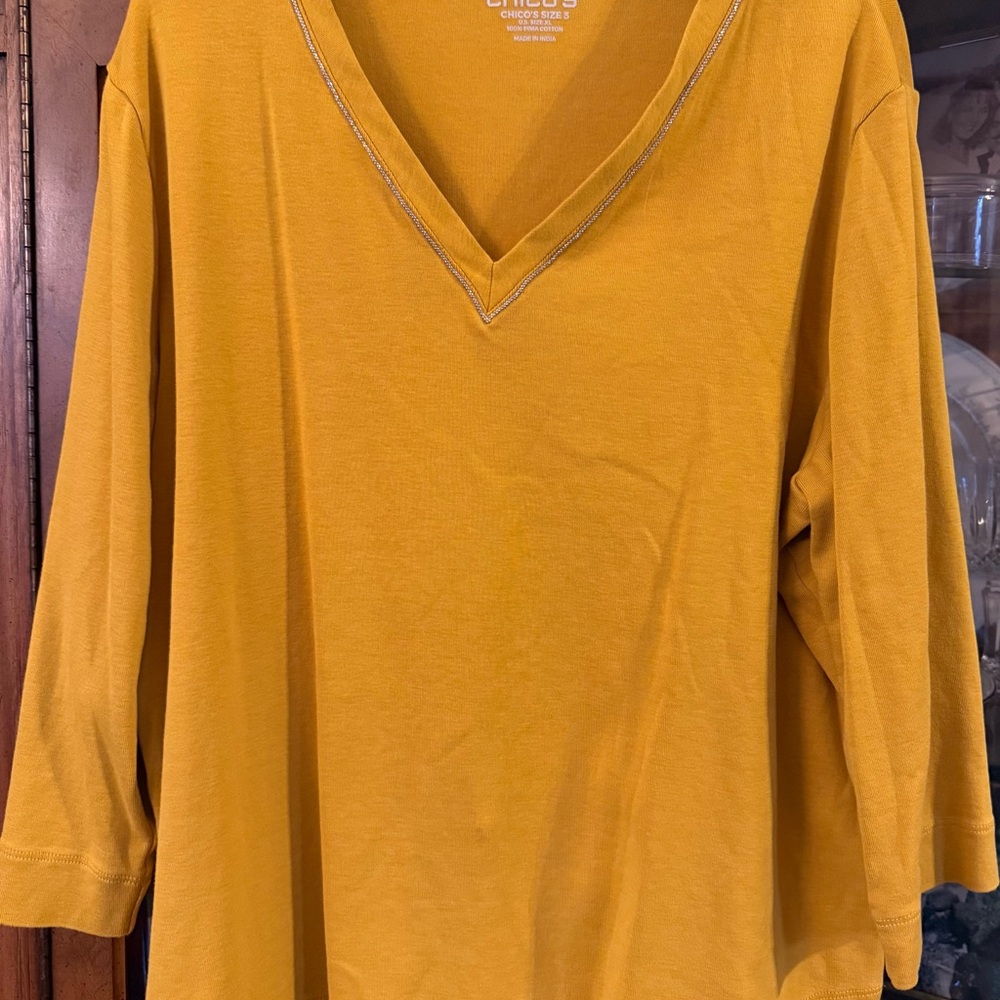 Chico's Mustard V-Neck 3/4 Long Sleeve Top Size 3